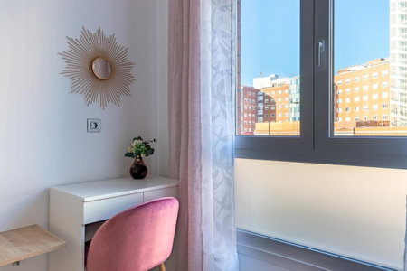 Cruces Metro Rooms, Barakaldo, Spain