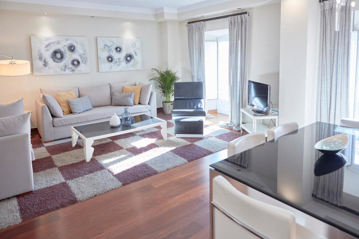 Apartamentos La Bola Suite, Spain