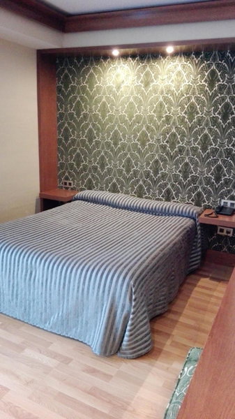 Hotel Confort BRASEROS, Burgos, Spain