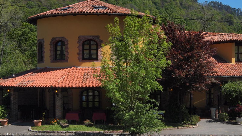 Conjunto Hotelero La Pasera, Soto de Cangas, Spain