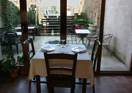Hostal La Fuente, Buera, Spain