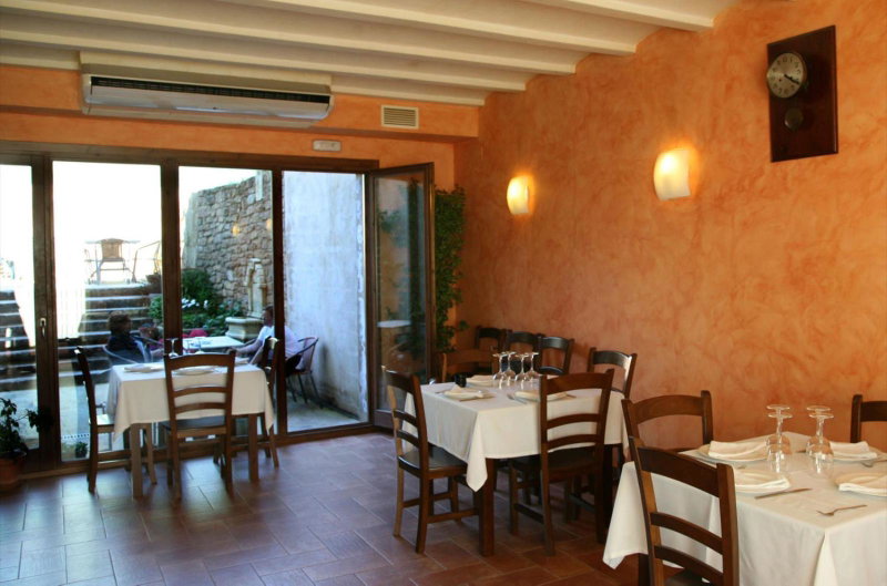 Hostal La Fuente, Buera, Spain