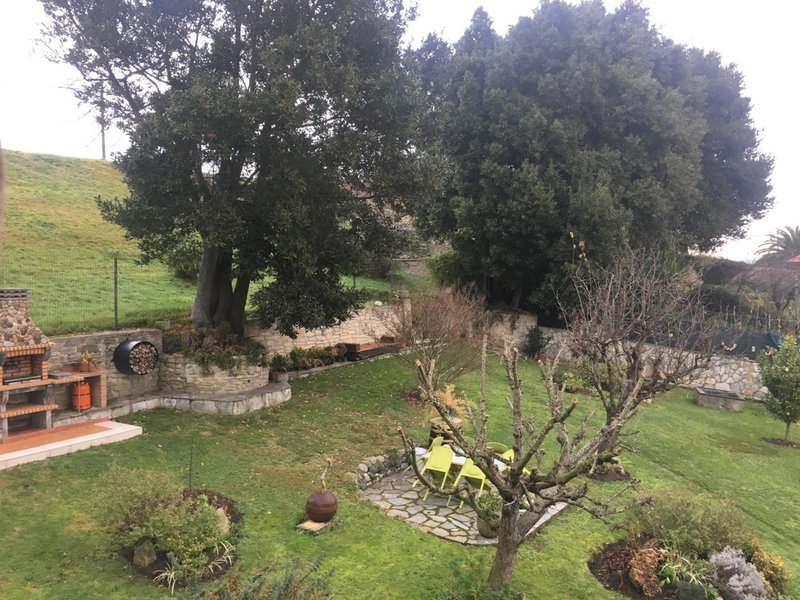 Casa Los Laureles, Hinojedo, Spain