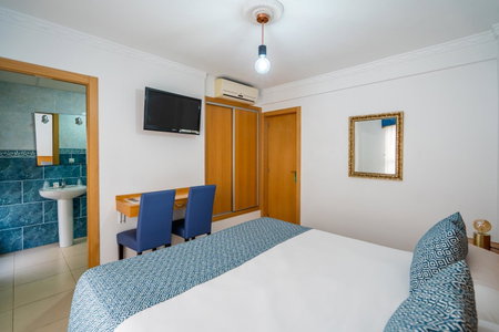 Hostal RR Feria by Beleret, Valencia, Spain