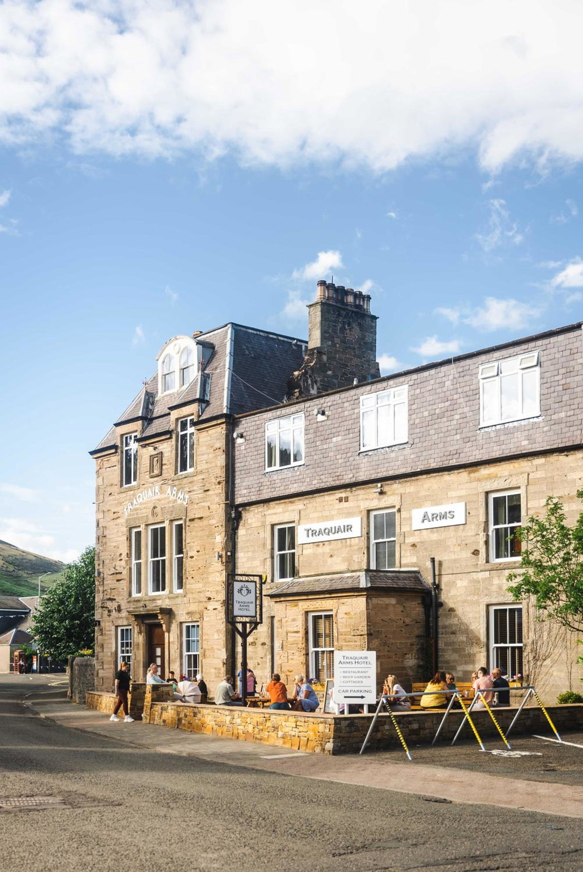 Hotel · Traquair Arms Hotel, Innerleithen