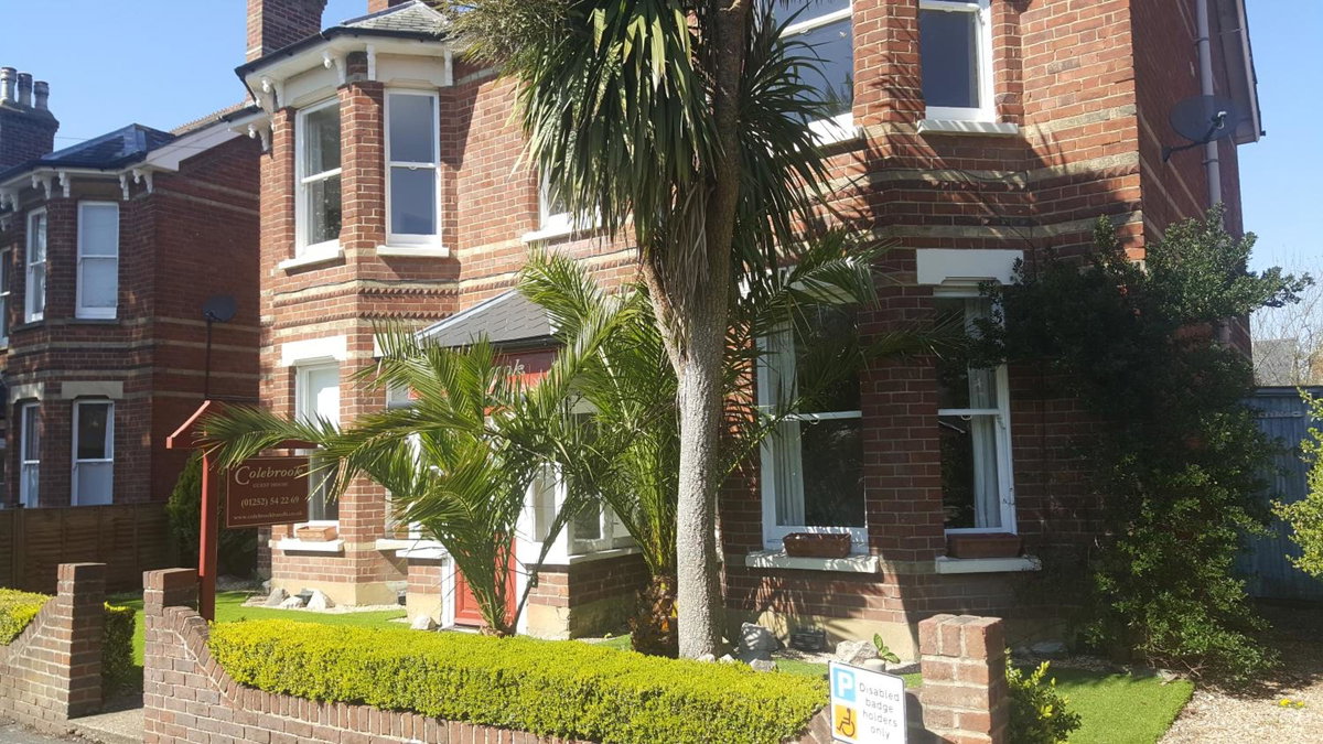 Hotel · Colebrook Guest House, Farnborough