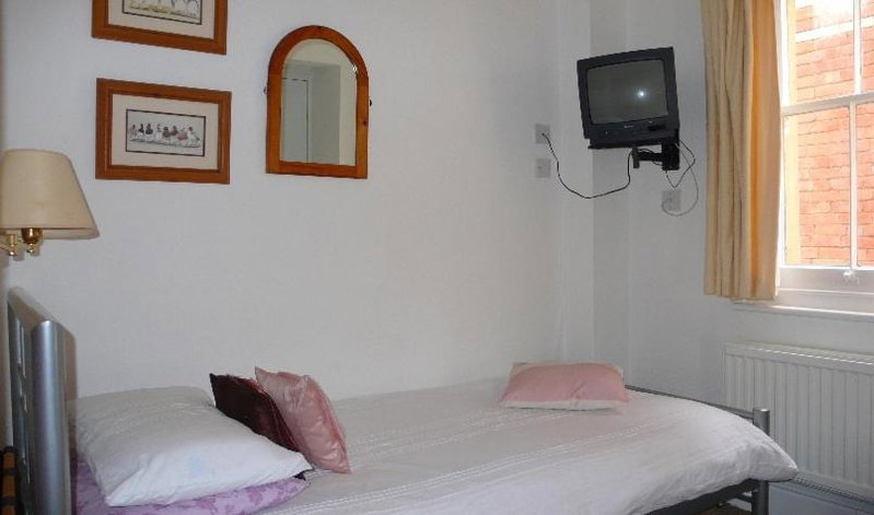Colebrook Guest House, Farnborough, United Kingdom
