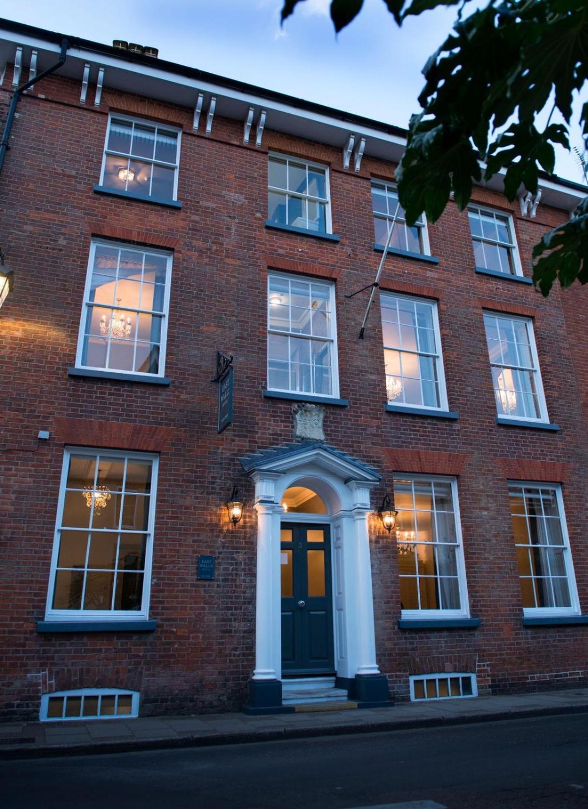 East Walls Hotel, United Kingdom