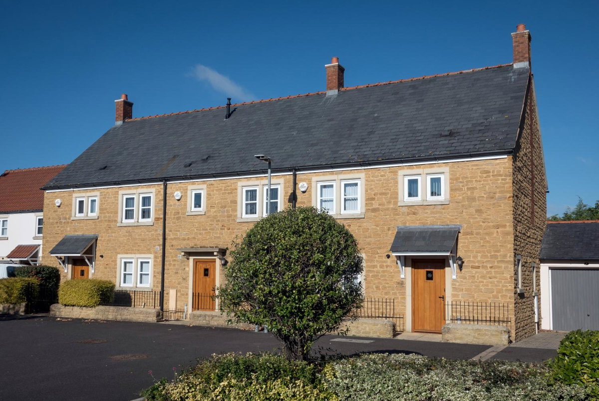Hotel · Hollies Hotel, Martock