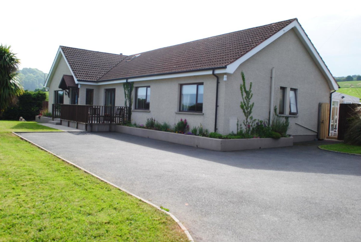 Hotel · Arley House B & B, Dundrum