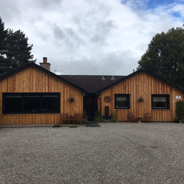 Eriskay Guest House and Aviemore Glamping, Aviemore, United Kingdom