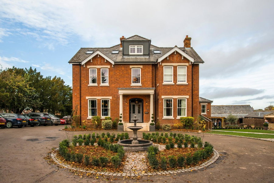 The Lodge Duxford, Duxford, United Kingdom