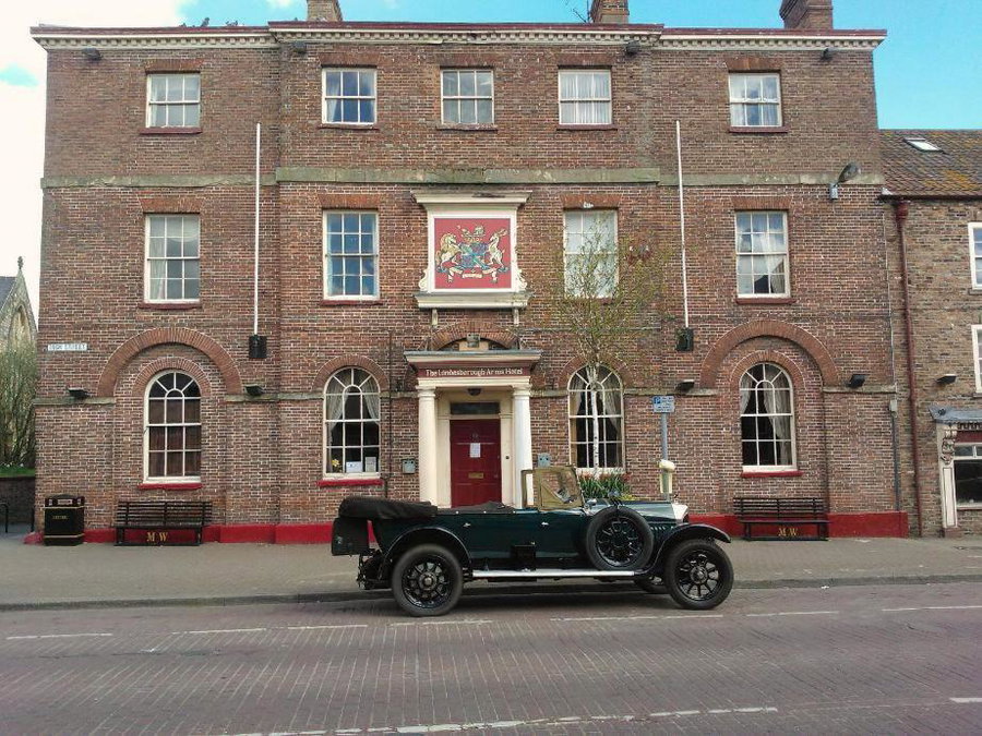 The Londesborough Arms bar with en-suite rooms, Market Weighton, United Kingdom