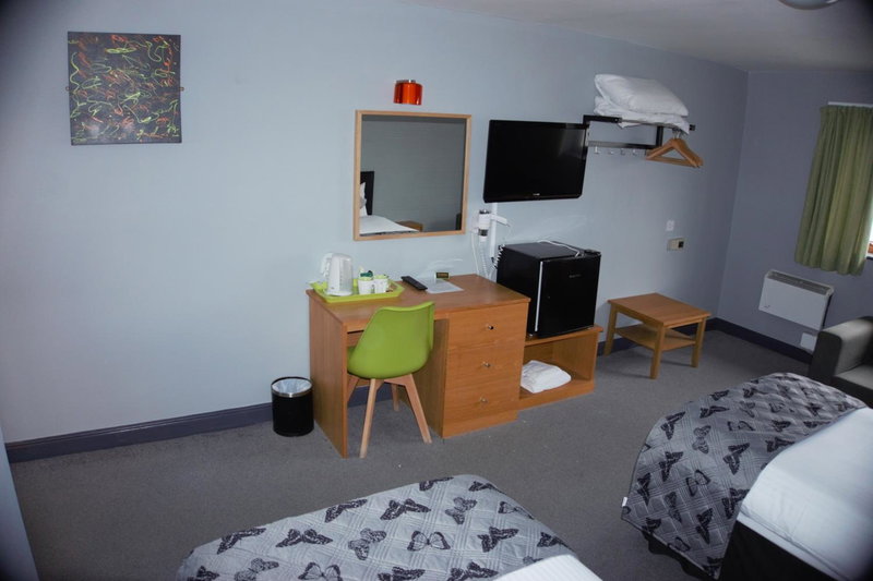 Happy Guests Lodge, Lower Whitley, United Kingdom