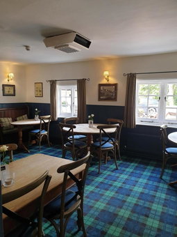 Ye Olde George Inn - Badger Pubs, Privett, United Kingdom