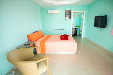 HappyLove1, Ko Larn, Thailand