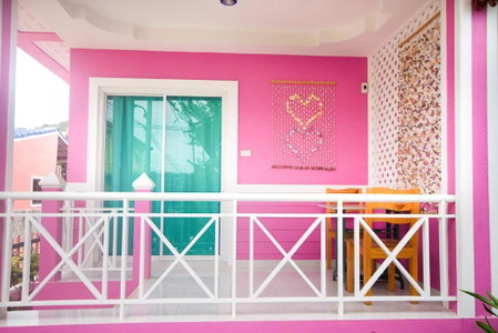 HappyLove1, Ko Larn, Thailand