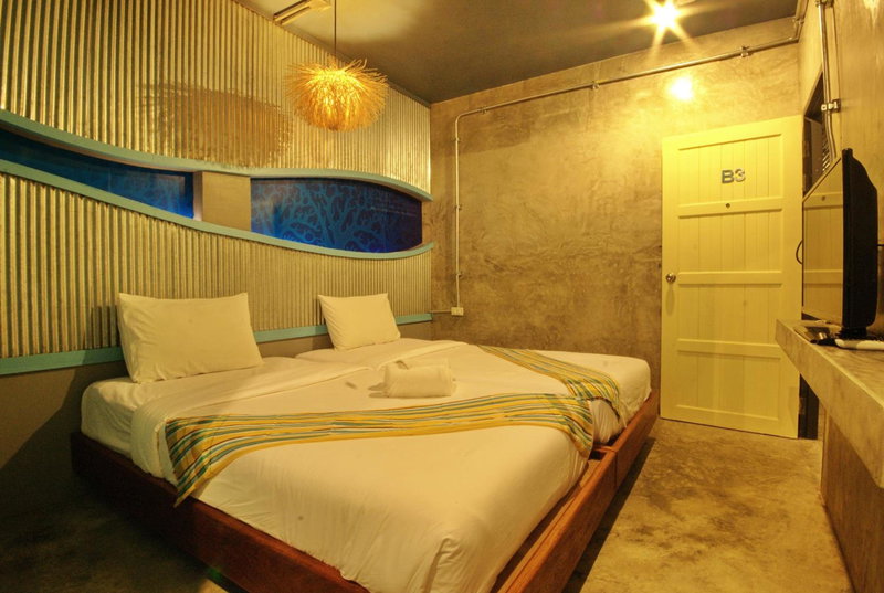 Seabox Khaolak Hostel, Khao Lak, Thailand