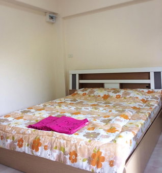 Wattanakham Serviced Apartment, Sawankhalok, Thailand