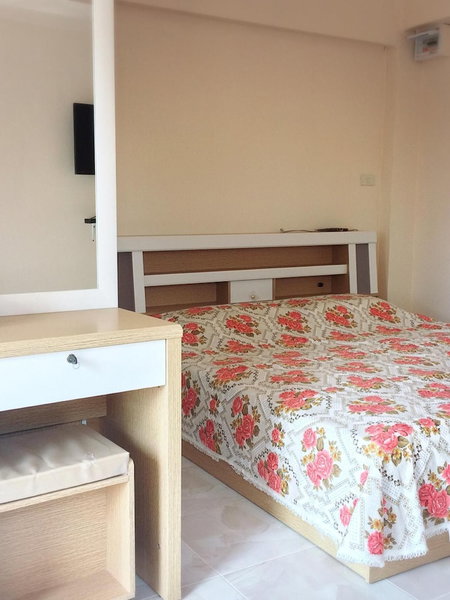 Wattanakham Serviced Apartment, Sawankhalok, Thailand