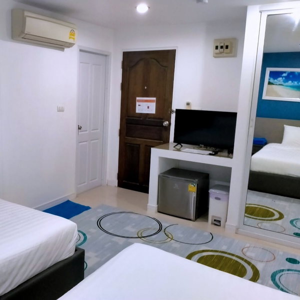 Poonsuk Place Hotel, Bangkok, Thailand