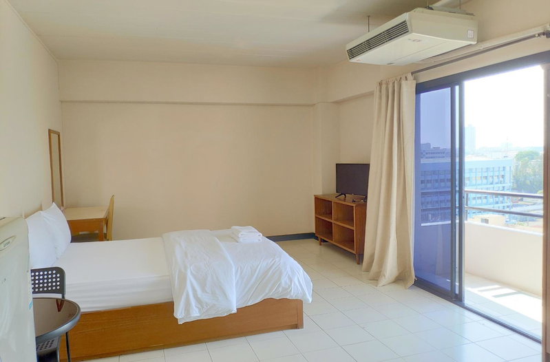 Grand Residence Ngamwongwan 19, Nonthaburi, Thailand