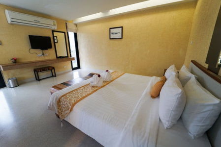 Serene Phla resort and restaurant, Ban Chang, Thailand