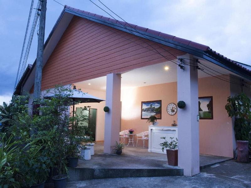 Les Fleurs House, Khao Lak, Thailand