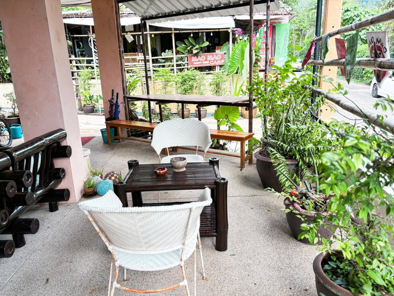 Les Fleurs House, Khao Lak, Thailand