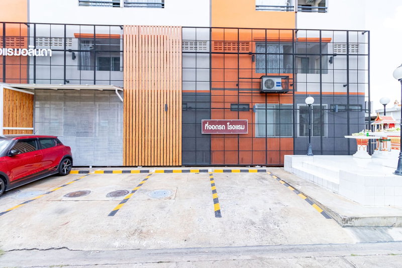 Alanda Hotel & Apartment, Bangkok, Thailand