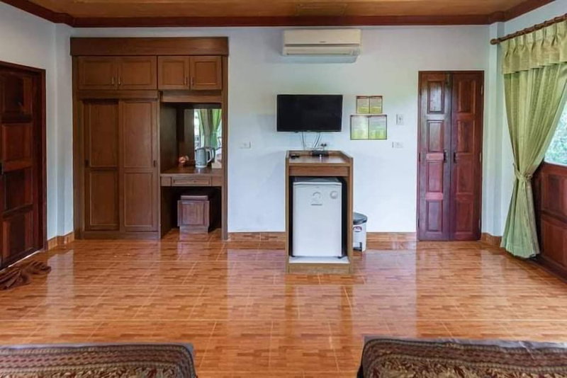 Khaosok Rainforest Resort, Phanom, Thailand