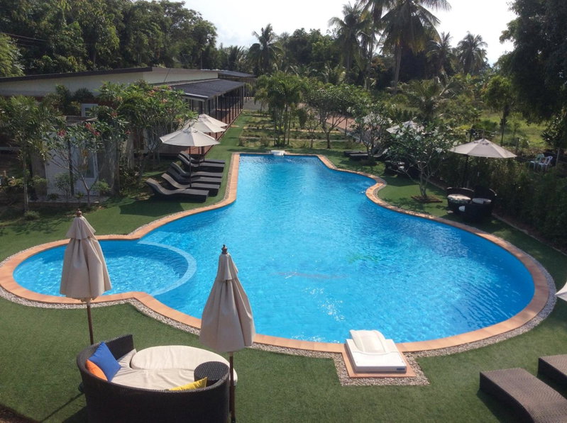 Check In and Chill Out, Ban Laem Sok, Thailand
