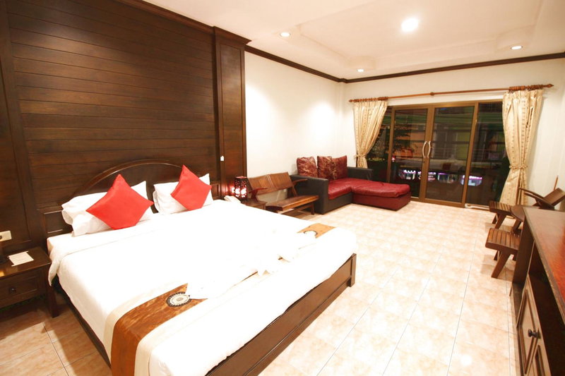 Baan Veerakit Hotel, Patong Beach, Thailand