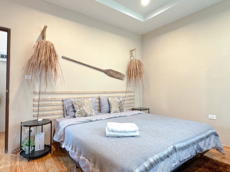 Sea Dreamer Beachfront Apartments, Phuket Town, Thailand
