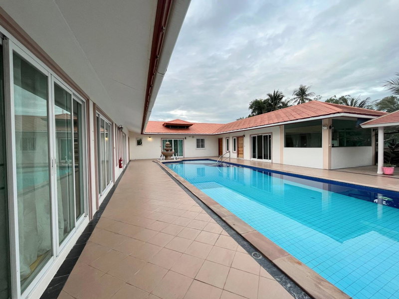 Home Hakim, Cha Am, Thailand