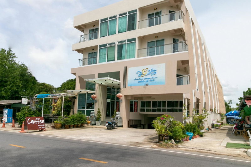 Golden Beach Boutique Resort, Prachuap Khiri Khan, Thailand