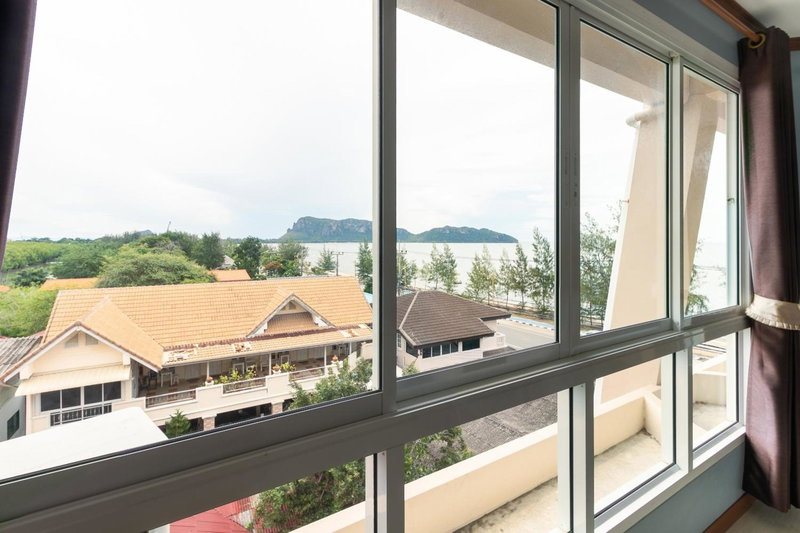 Golden Beach Boutique Resort, Prachuap Khiri Khan, Thailand