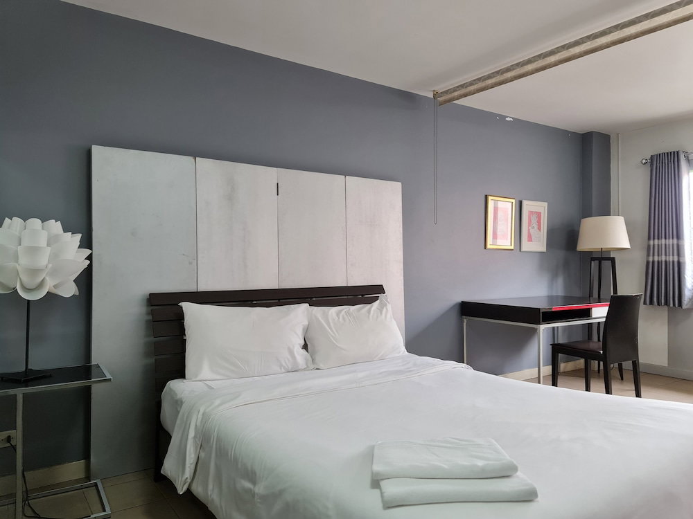 Sathorn Terrace Apartment, Thailand