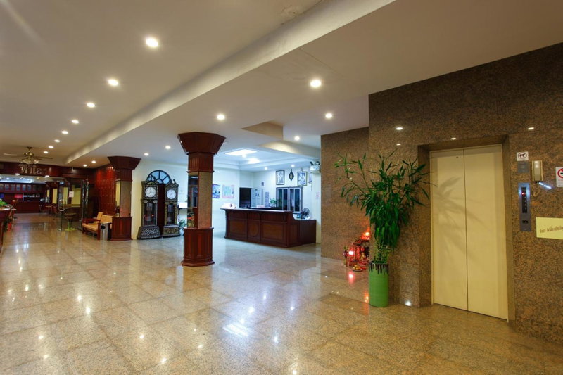Chumphon Palace Hotel, Chumphon, Thailand