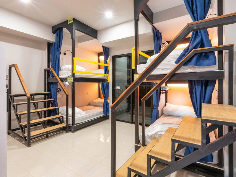 Mellow Poshtel - Kata Beach, Karon, Thailand