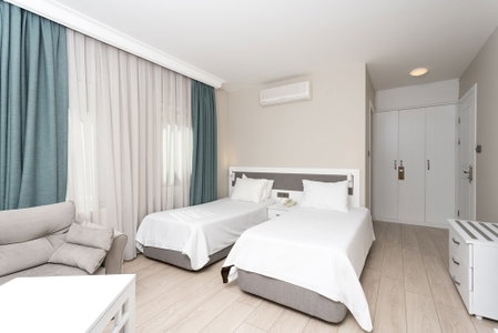 Bay Nihat Lale Otel, Ayvalik, Turkey