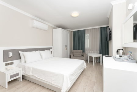 Bay Nihat Lale Otel, Ayvalik, Turkey