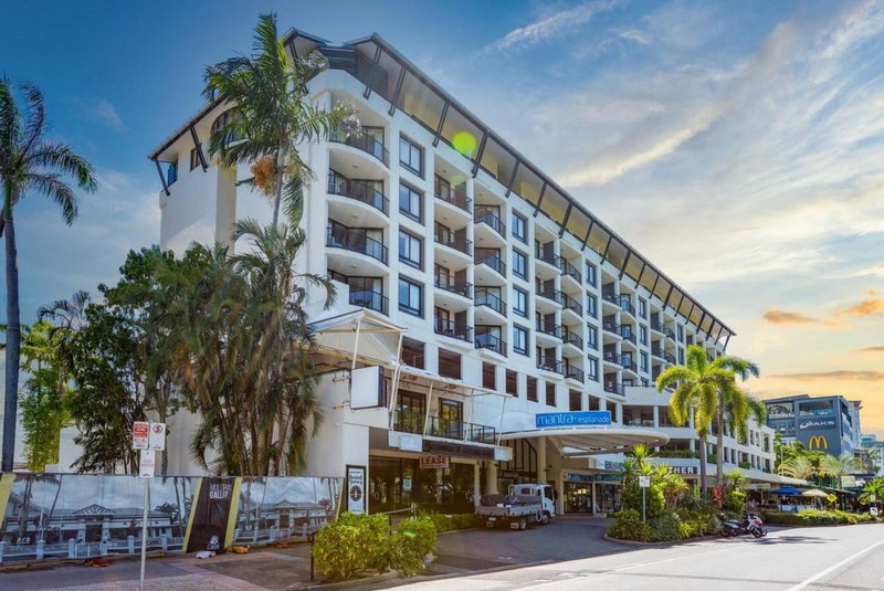 Esplanade Escape, Cairns, Australia