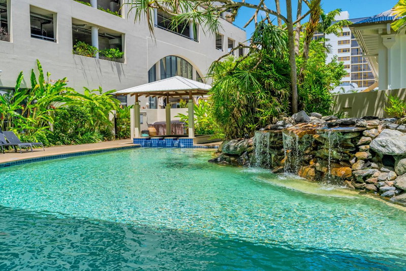 Esplanade Escape, Cairns, Australia