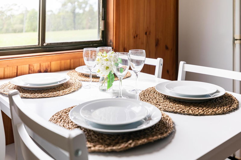 Hunter Hideaway Cottages, Rothbury, Australia