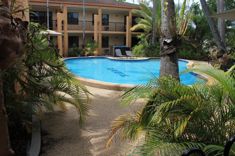 Oasis Inn Apartments, Cairns, Australia