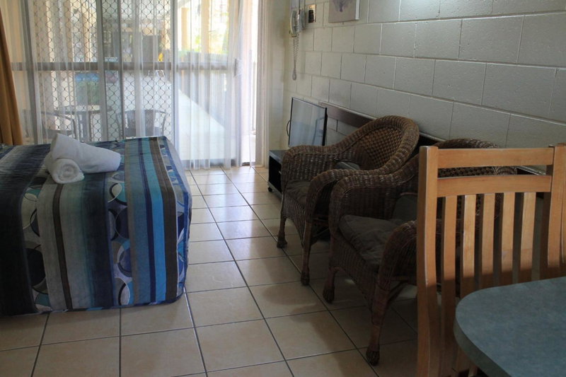 Oasis Inn Apartments, Cairns, Australia
