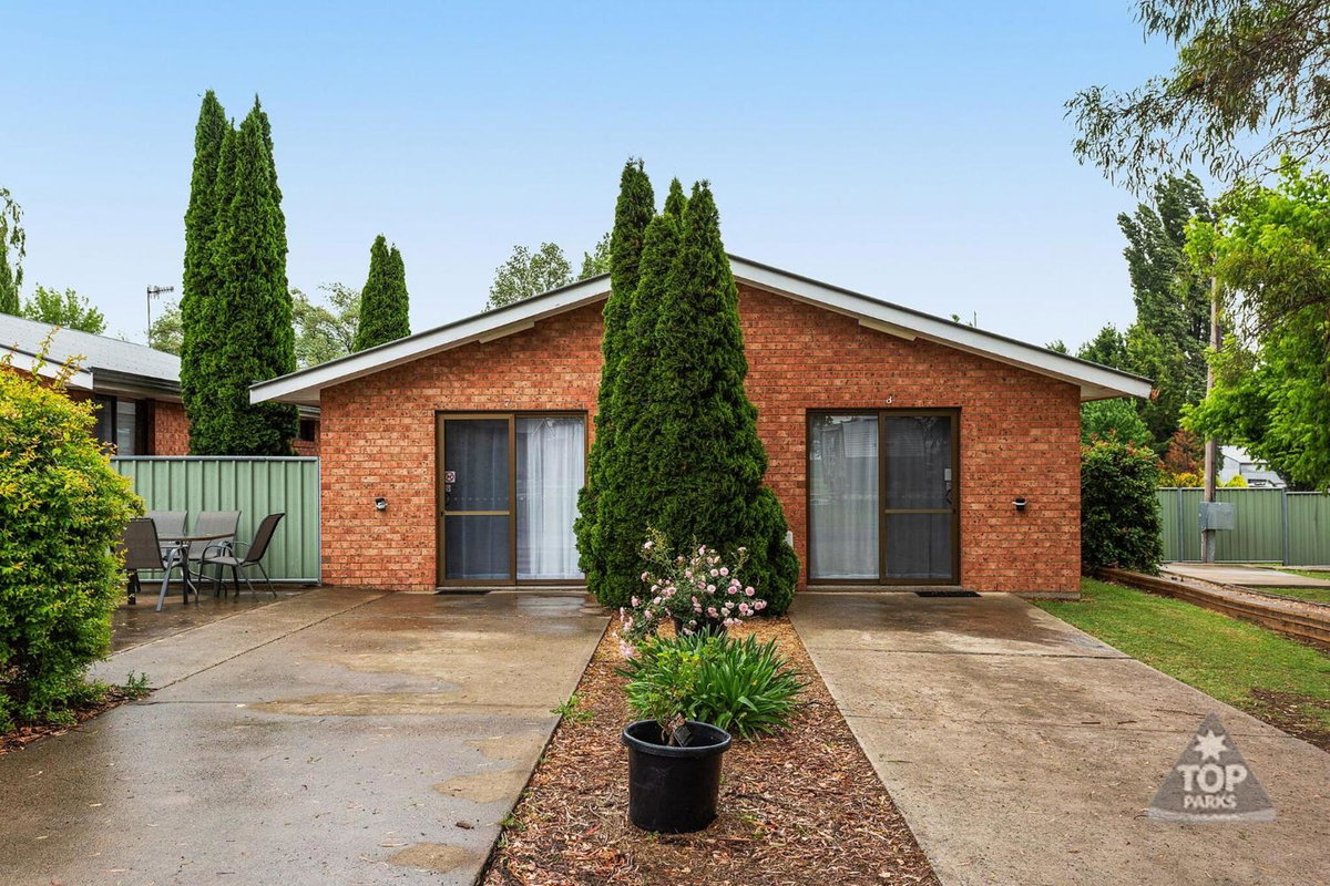 Fossicker Caravan Park, Australia