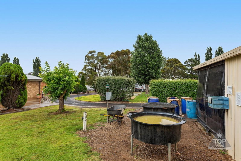 Fossicker Caravan Park, Glen Innes, Australia