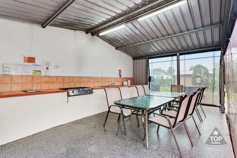 Fossicker Caravan Park, Glen Innes, Australia